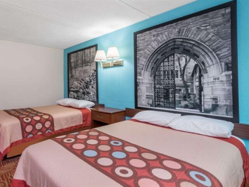 Motel Super 8 By Wyndham Danbury Exterior foto